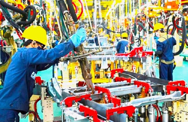 Viet Nam's manufacturing industry is vibrant again- Ảnh 1.
