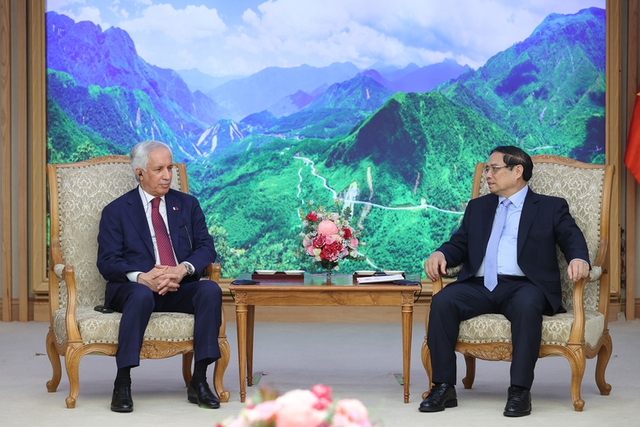 Prime Minister receives Qatari Minister of State for Foreign Affairs- Ảnh 1.