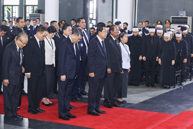 Foreign leaders pay tribute to Party General Secretary Nguyen Phu Trong- Ảnh 2.