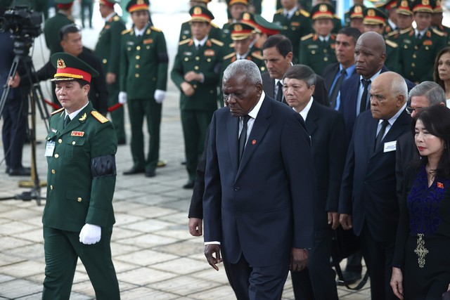 Foreign leaders pay tribute to Party General Secretary Nguyen Phu Trong- Ảnh 1.