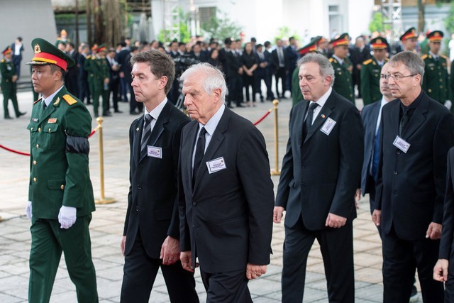 Foreign leaders pay tribute to Party General Secretary Nguyen Phu Trong- Ảnh 4.