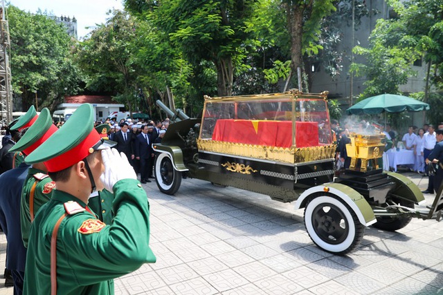 Photos: Memorial service for General Secretary Nguyen Phu Trong- Ảnh 11.