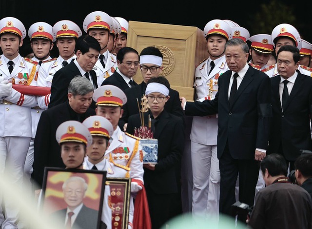 Photos: Memorial service for General Secretary Nguyen Phu Trong- Ảnh 6.