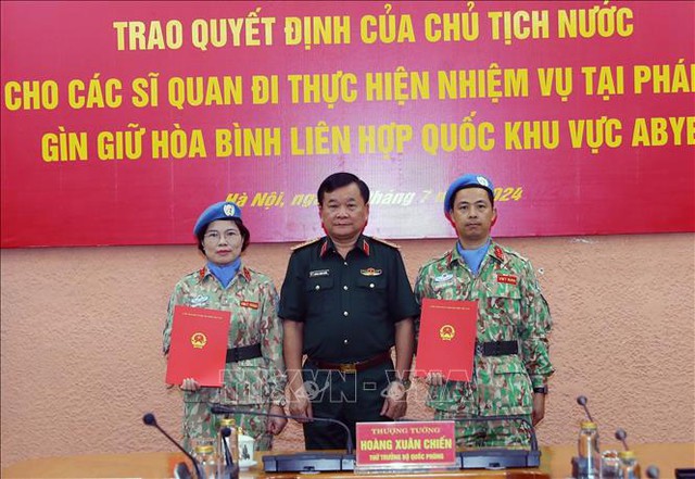 Viet Nam sends two more military officers to join UN peacekeeping mission in Abyei - Ảnh 1.