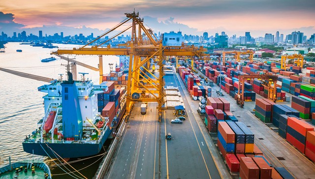 Foreign trade up over 17% in seven months- Ảnh 1.