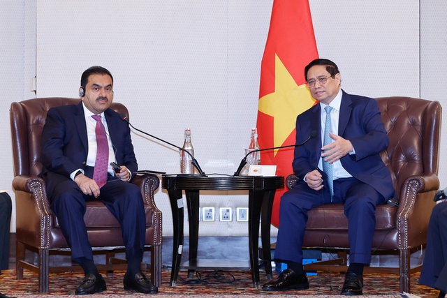 Gov’t chief meets Chairman of Adani Group - Ảnh 1.