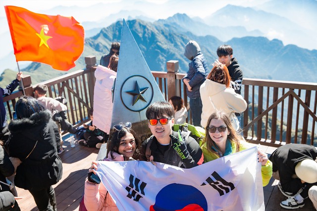 Viet Nam ranks first among most favorable destinations for Koreans in summer 2024- Ảnh 1.