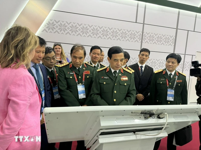 Viet Nam attends International Military-Technical Forum in Russia- Ảnh 1.