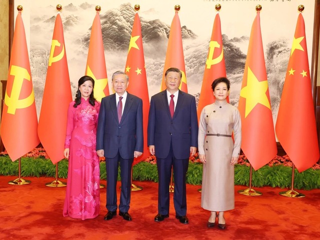 Viet Nam, China issue Joint Statement on further strengthening comprehensive strategic cooperative partnership- Ảnh 1.