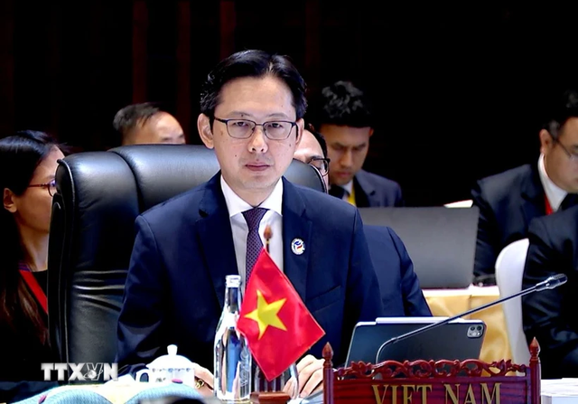 Viet Nam attends ASEAN, ASEAN+3 and EAS senior officials' meetings- Ảnh 1.