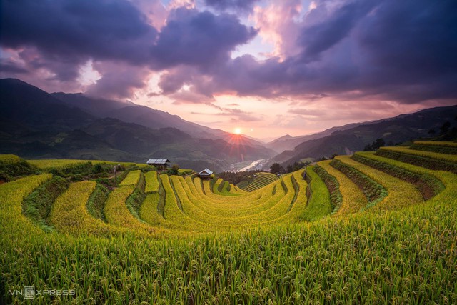 Mu Cang Chai named among 25 places with surreal beauty worldwide- Ảnh 1.