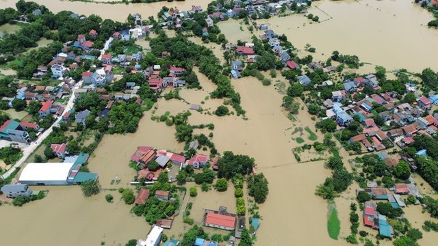 Northern Viet Nam experiences unprecedented consequences of typhoon Yagi- Ảnh 1.