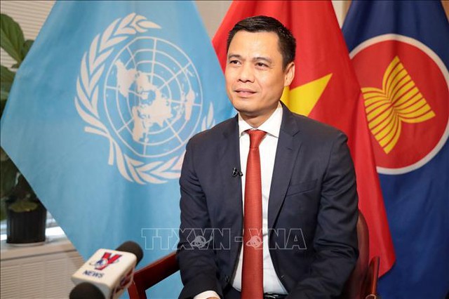 Viet Nam, UN join hands to shape better furture for humanity- Ảnh 1.