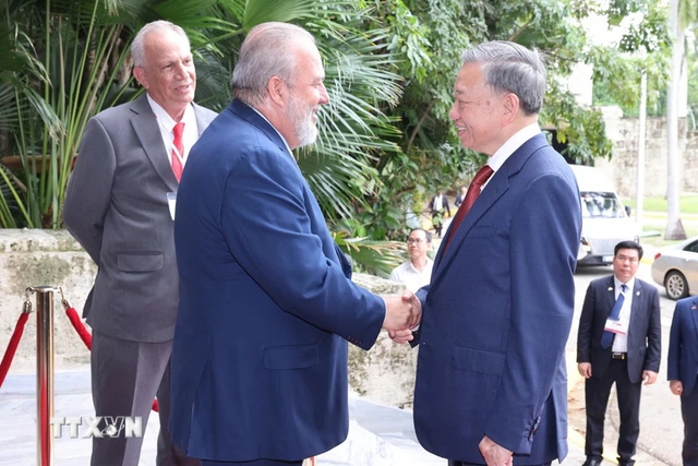 Party chief meets with Cuban Prime Minister- Ảnh 1.