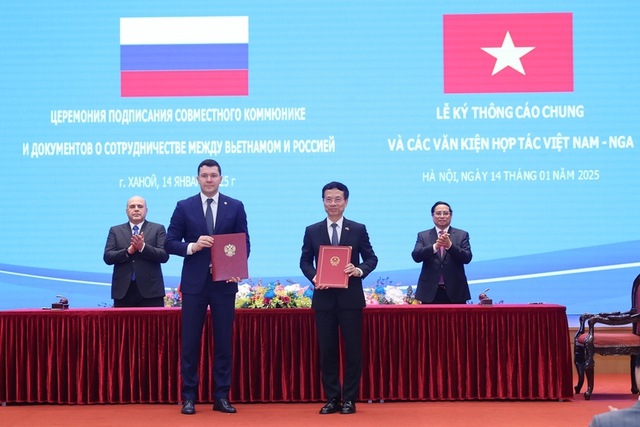 Viet Nam, Russia sign cooperation deals- Ảnh 3.