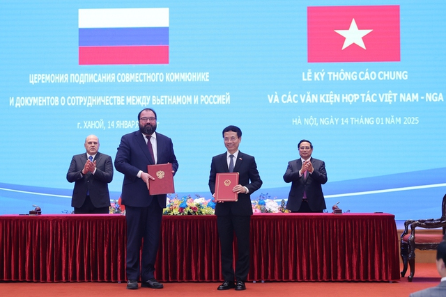 Viet Nam, Russia sign cooperation deals- Ảnh 4.