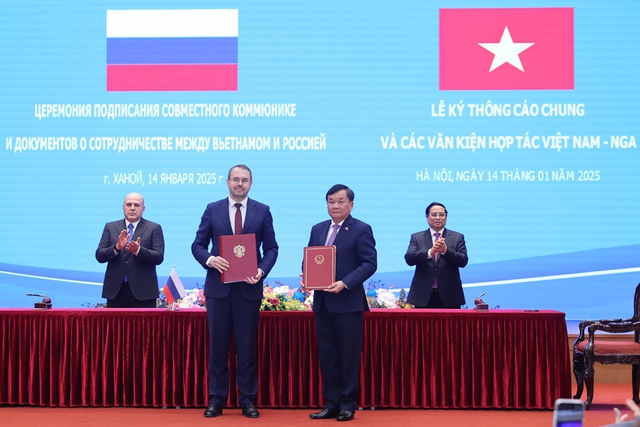 Viet Nam, Russia sign cooperation deals- Ảnh 6.