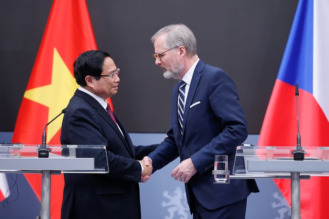 Viet Nam, Czech Republic elevate ties to strategic partnership- Ảnh 1.