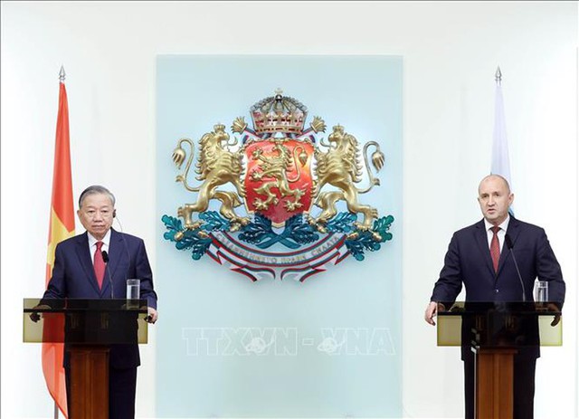 Viet Nam, Bulgaria establish strategic partnership- Ảnh 1. Viet Nam, Bulgaria establish strategic partnership- Ảnh 1.