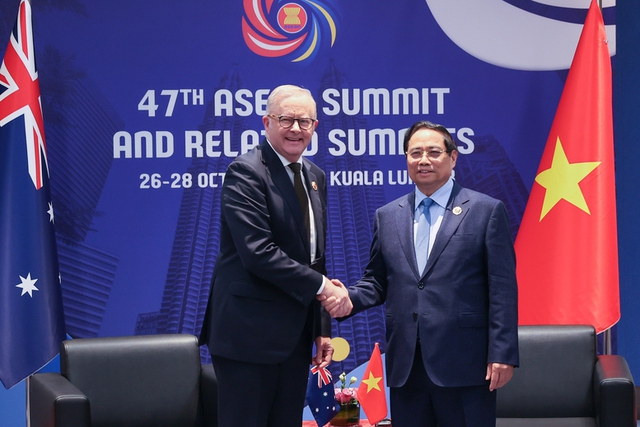 Prime Minister meets Australian and Russian leaders in Malaysia- Ảnh 1. Prime Minister meets Australian and Russian leaders in Malaysia- Ảnh 1.