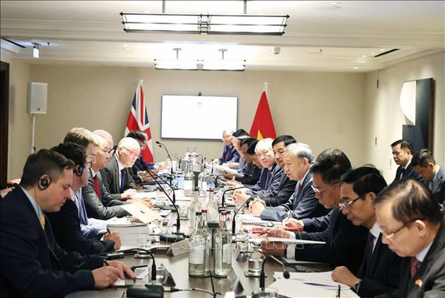 General Secretary attends seminar on AI and semiconductors in London - Ảnh 1. General Secretary attends seminar on AI and semiconductors in London - Ảnh 1.