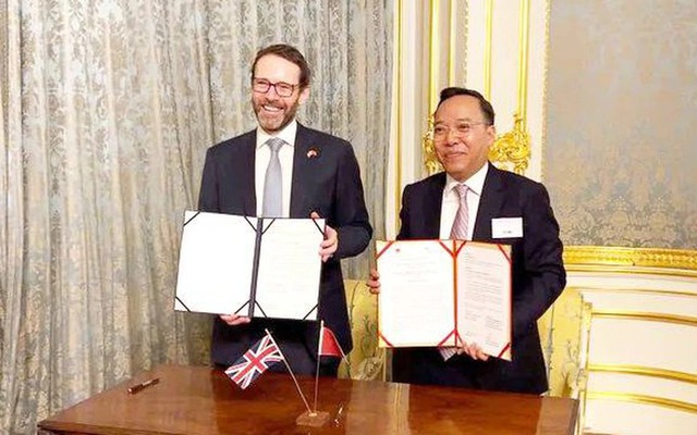 Viet Nam, UK ink MoUs on green energy and trade cooperation- Ảnh 1. Viet Nam, UK ink MoUs on green energy and trade cooperation- Ảnh 1.