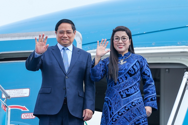 Prime Minister Pham Minh Chinh starts official visit to Kuwait- Ảnh 1. Prime Minister Pham Minh Chinh starts official visit to Kuwait- Ảnh 1.