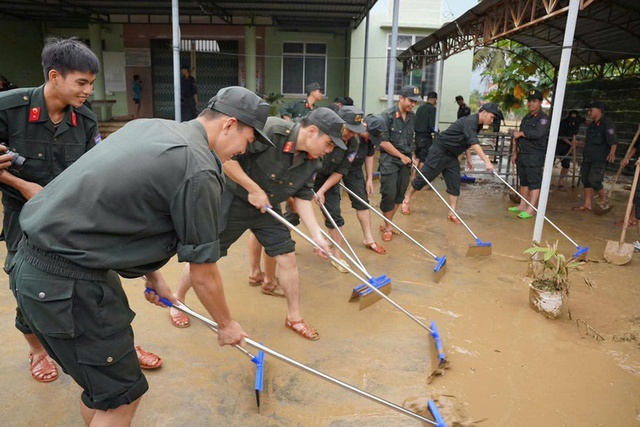 Gov’t urges quick recovery measures in Central Region- Ảnh 1.