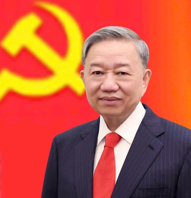 Vietnamese Party chief's article highlights mettle, wisdom, and achievements of Laos after 50 years of founding- Ảnh 1.