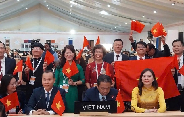 Vietnamese Dong Ho folk painting craft named in UNESCO's urgent safeguarding list- Ảnh 1. Vietnamese Dong Ho folk painting craft named in UNESCO's urgent safeguarding list- Ảnh 1.