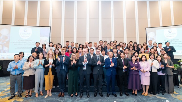 Viet Nam, UK launch initiative to strengthen coastal resilience - Ảnh 1.