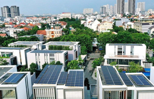 Ha Noi accelerates investment in solar power projects- Ảnh 1.
