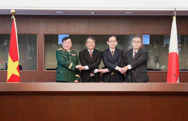 Vietnam, Japan convene first Foreign and Defence Vice-Ministerial Consultation- Ảnh 1. Vietnam, Japan convene first Foreign and Defence Vice-Ministerial Consultation- Ảnh 1.