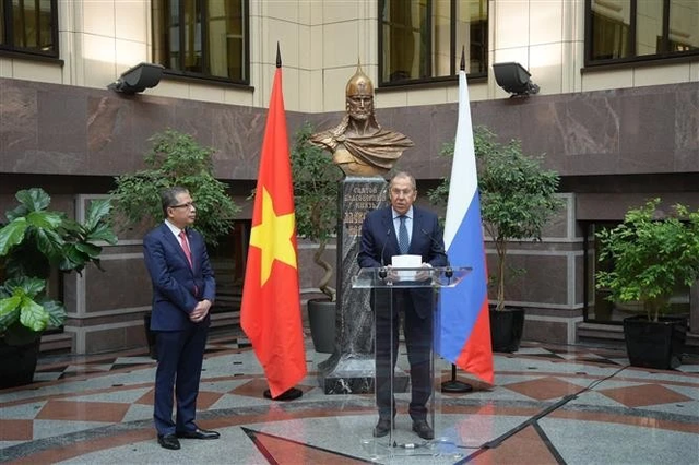 Viet Nam-Russia friendship overcomes test of time: Russian FM- Ảnh 1.