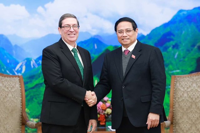 Prime Minister Pham Minh Chinh receives Cuban Foreign Minister- Ảnh 1.