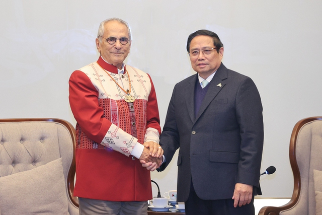 Prime Minister Pham Minh Chinh meets foreign leaders on sidelines of 2nd AFF - Ảnh 1.