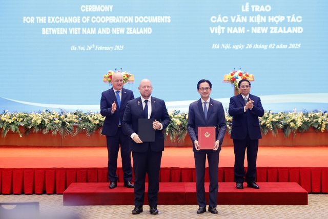 Viet Nam, New Zealand sign cooperation deals- Ảnh 1.