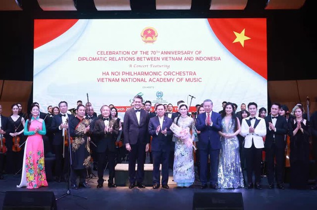 Viet Nam, Indonesia mark 70th anniversary of diplomatic ties- Ảnh 1.