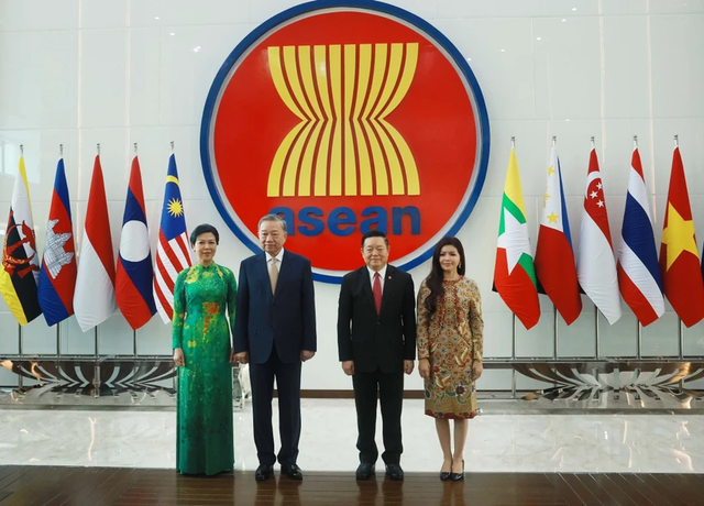 General Secretary To Lam makes historic first official visit to ASEAN Headquarters- Ảnh 2.