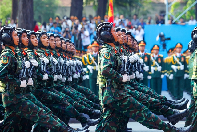 Viet Nam holds grand ceremony to mark April 30 Victory- Ảnh 16. Viet Nam holds grand ceremony to mark April 30 Victory- Ảnh 16.