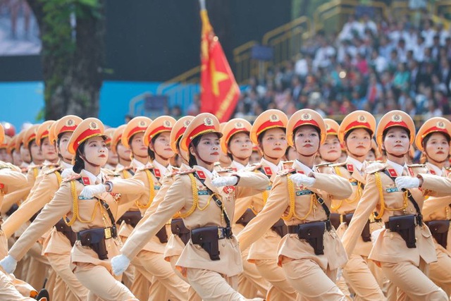 Viet Nam holds grand ceremony to mark April 30 Victory- Ảnh 26. Viet Nam holds grand ceremony to mark April 30 Victory- Ảnh 26.