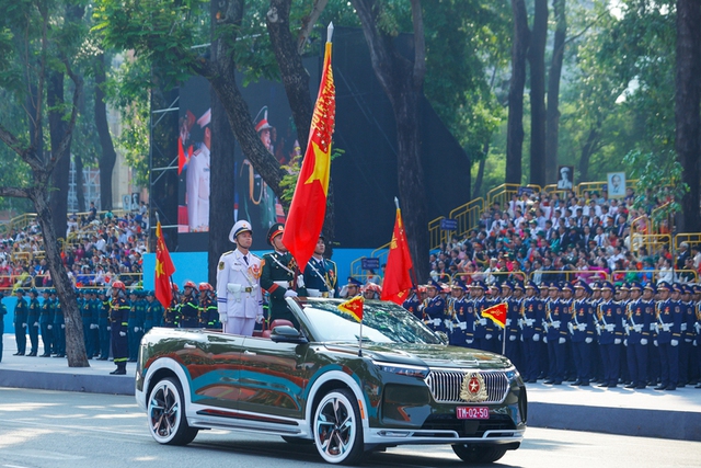 Viet Nam holds grand ceremony to mark April 30 Victory- Ảnh 36. Viet Nam holds grand ceremony to mark April 30 Victory- Ảnh 36.