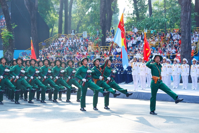 Viet Nam holds grand ceremony to mark April 30 Victory- Ảnh 40. Viet Nam holds grand ceremony to mark April 30 Victory- Ảnh 40.