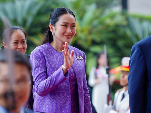 Prime Minister Pham Minh Chinh hosts official welcome ceremony for Thai counterpart- Ảnh 7. Prime Minister Pham Minh Chinh hosts official welcome ceremony for Thai counterpart- Ảnh 7.
