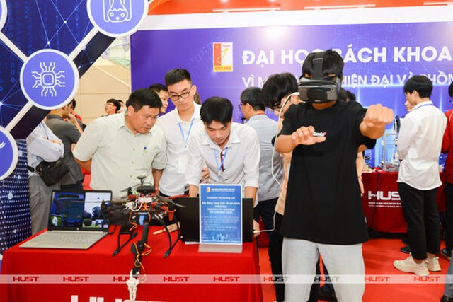 Gov't approves project to develop STEM workforce for high-tech development- Ảnh 1. Gov't approves project to develop STEM workforce for high-tech development- Ảnh 1.
