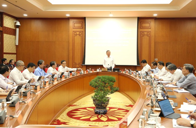 Party leader urges greater efforts to promote innovation, digital transformation- Ảnh 1. Party leader urges greater efforts to promote innovation, digital transformation- Ảnh 1.