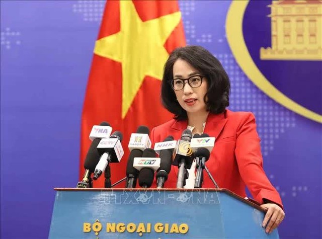 Viet Nam lodges diplomatic notes protesting violations of its sovereignty in Truong Sa
- Ảnh 1. Viet Nam lodges diplomatic notes protesting violations of its sovereignty in Truong Sa
- Ảnh 1.