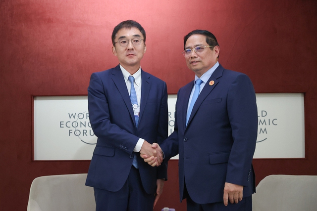 Prime Minister welcomes Siemens AG's participation in Viet Nam’s high-speed railway project- Ảnh 2. Prime Minister welcomes Siemens AG's participation in Viet Nam’s high-speed railway project- Ảnh 2.