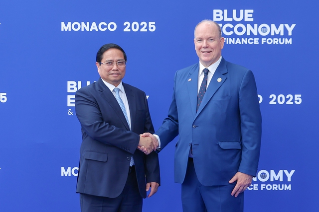 French Ambassador highlights significance of Vietnamese Prime Minister's participation in UN Ocean Conference- Ảnh 1. French Ambassador highlights significance of Vietnamese Prime Minister's participation in UN Ocean Conference- Ảnh 1.