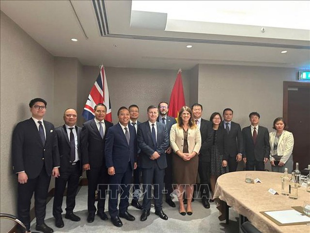 Viet Nam, UK to boost economic, trade ties - Ảnh 1. Viet Nam, UK to boost economic, trade ties - Ảnh 1.